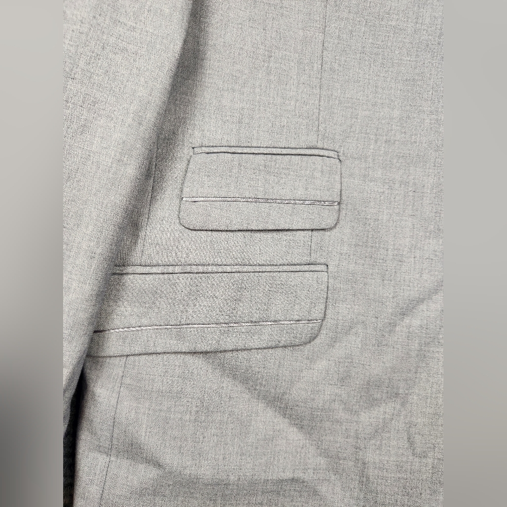 Statement 44r Gray Solid Polyester Two Button Spo… - image 4